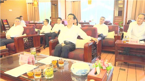 中華全國(guó)供銷合作總社黨組書(shū)記、理事會(huì)副主任韓立平調(diào)研我司